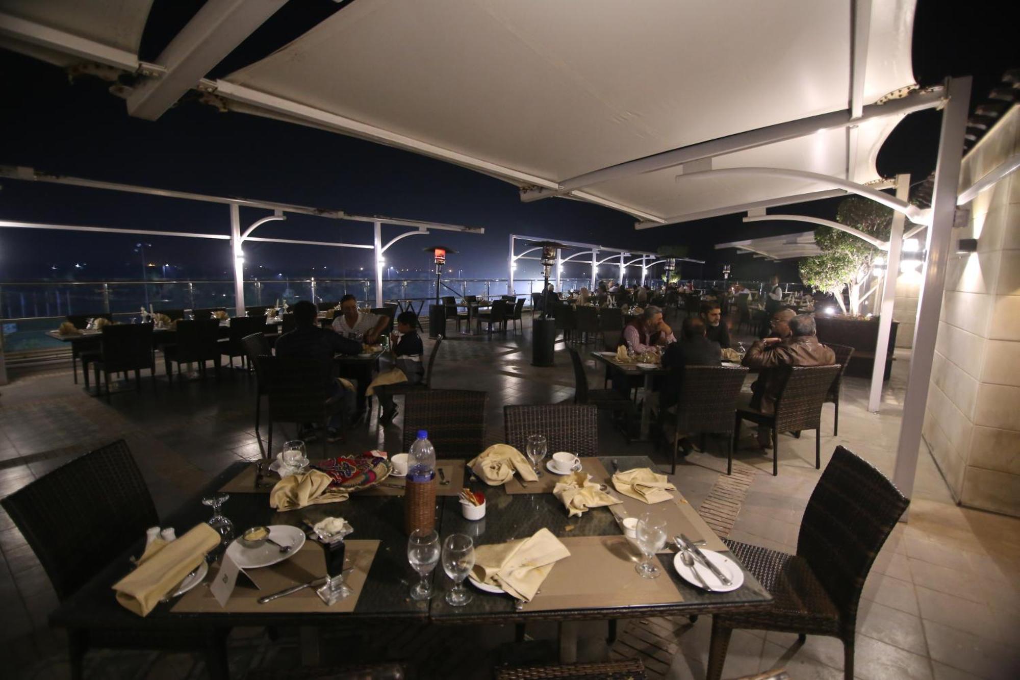 Defence Raya Golf & Country Club Hotel Лахор Екстериор снимка